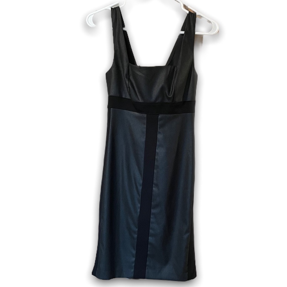 EUC Bebe Fitted Dark Gray and Black Dress Size 0